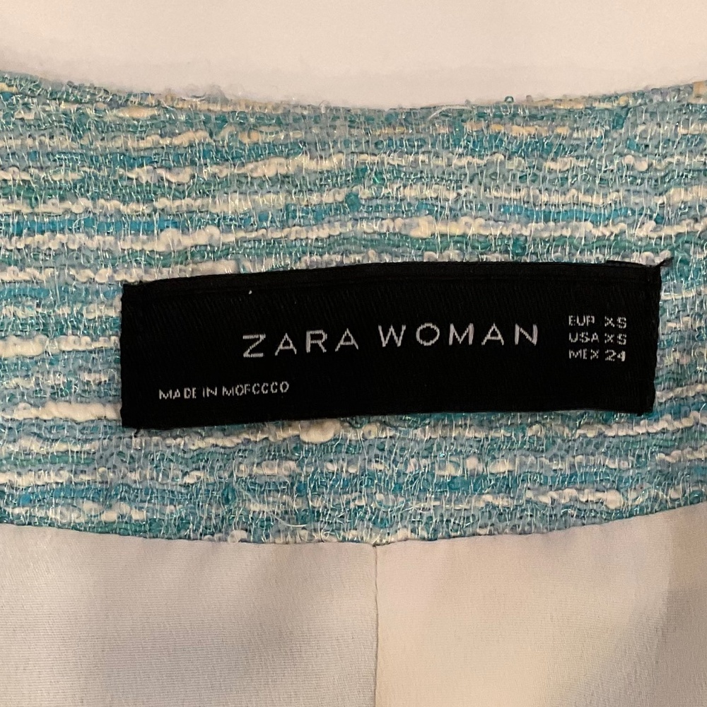 Very elegant light blue & white Zara blazer - Size XS